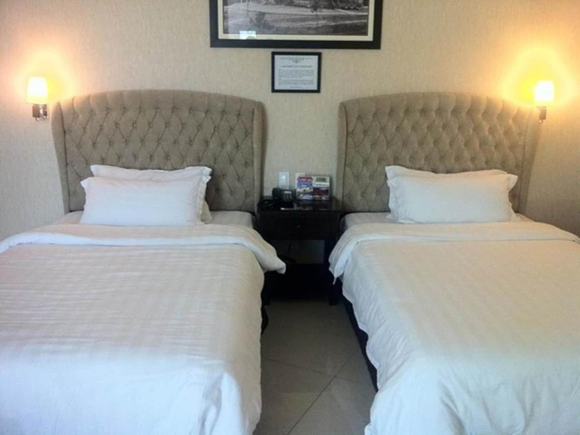 באגויו Baguio Crown Legacy Hotel מראה חיצוני תמונה