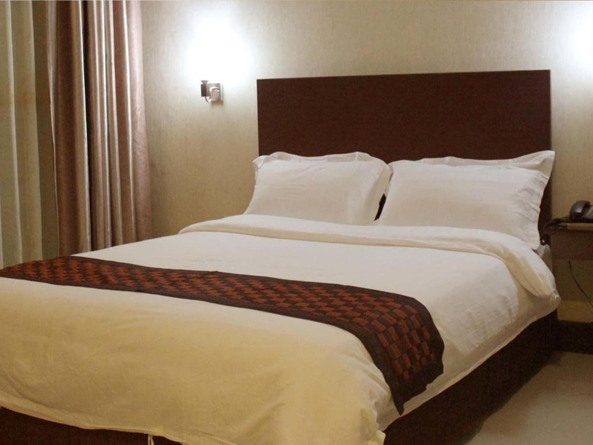 באגויו Baguio Crown Legacy Hotel מראה חיצוני תמונה