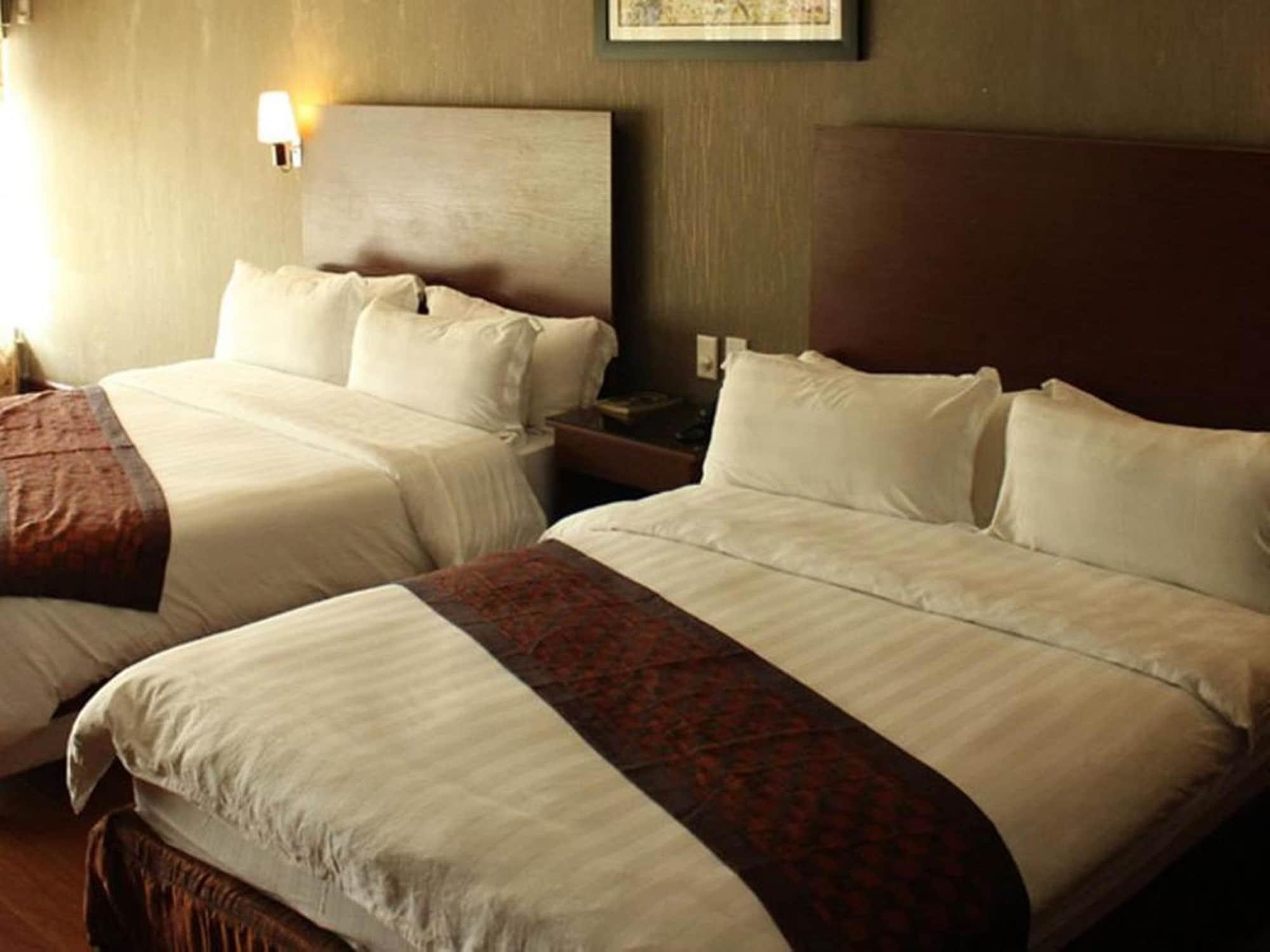 באגויו Baguio Crown Legacy Hotel מראה חיצוני תמונה