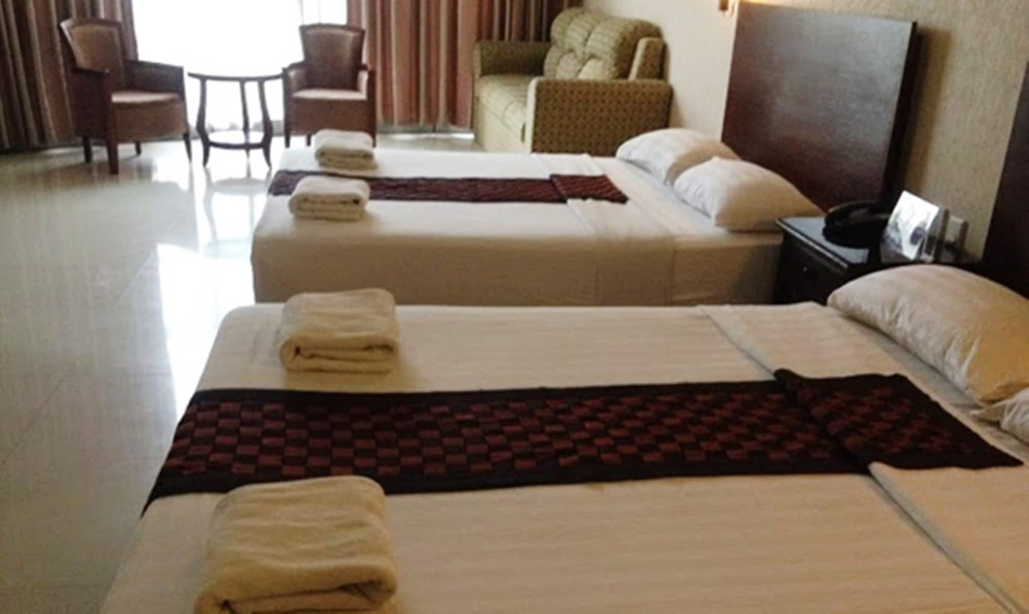 באגויו Baguio Crown Legacy Hotel מראה חיצוני תמונה