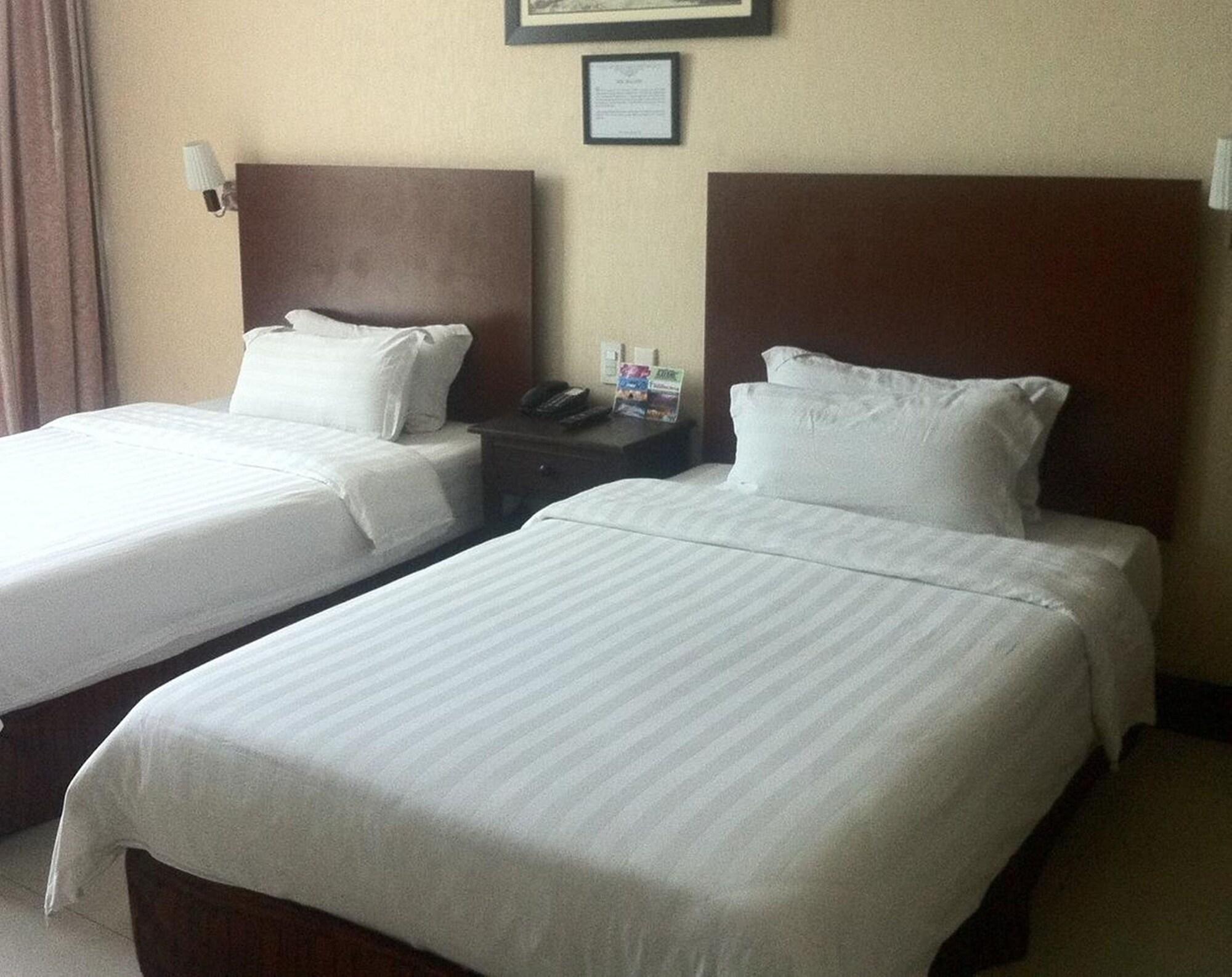 באגויו Baguio Crown Legacy Hotel מראה חיצוני תמונה