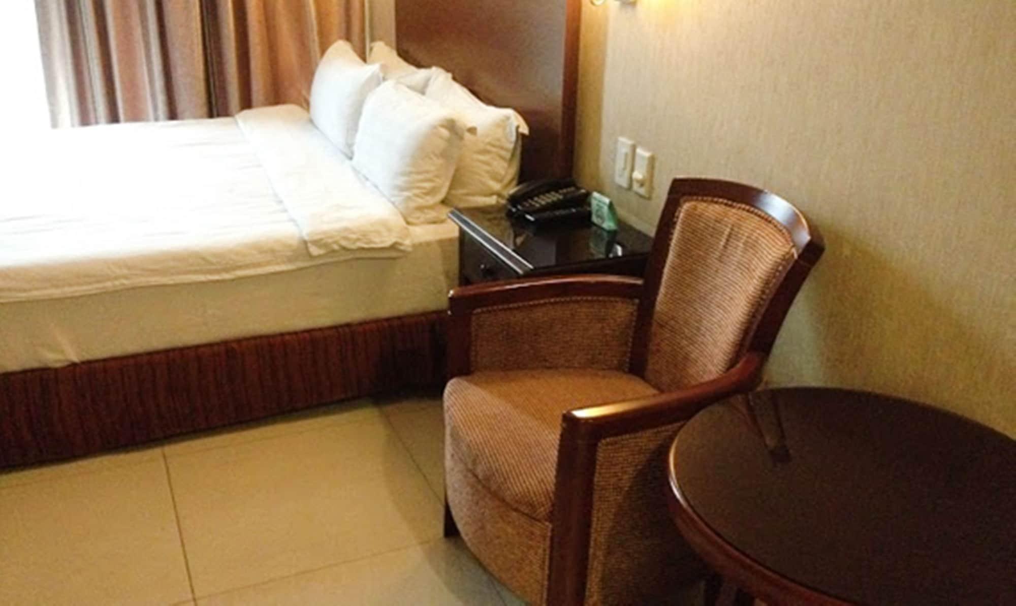 באגויו Baguio Crown Legacy Hotel מראה חיצוני תמונה