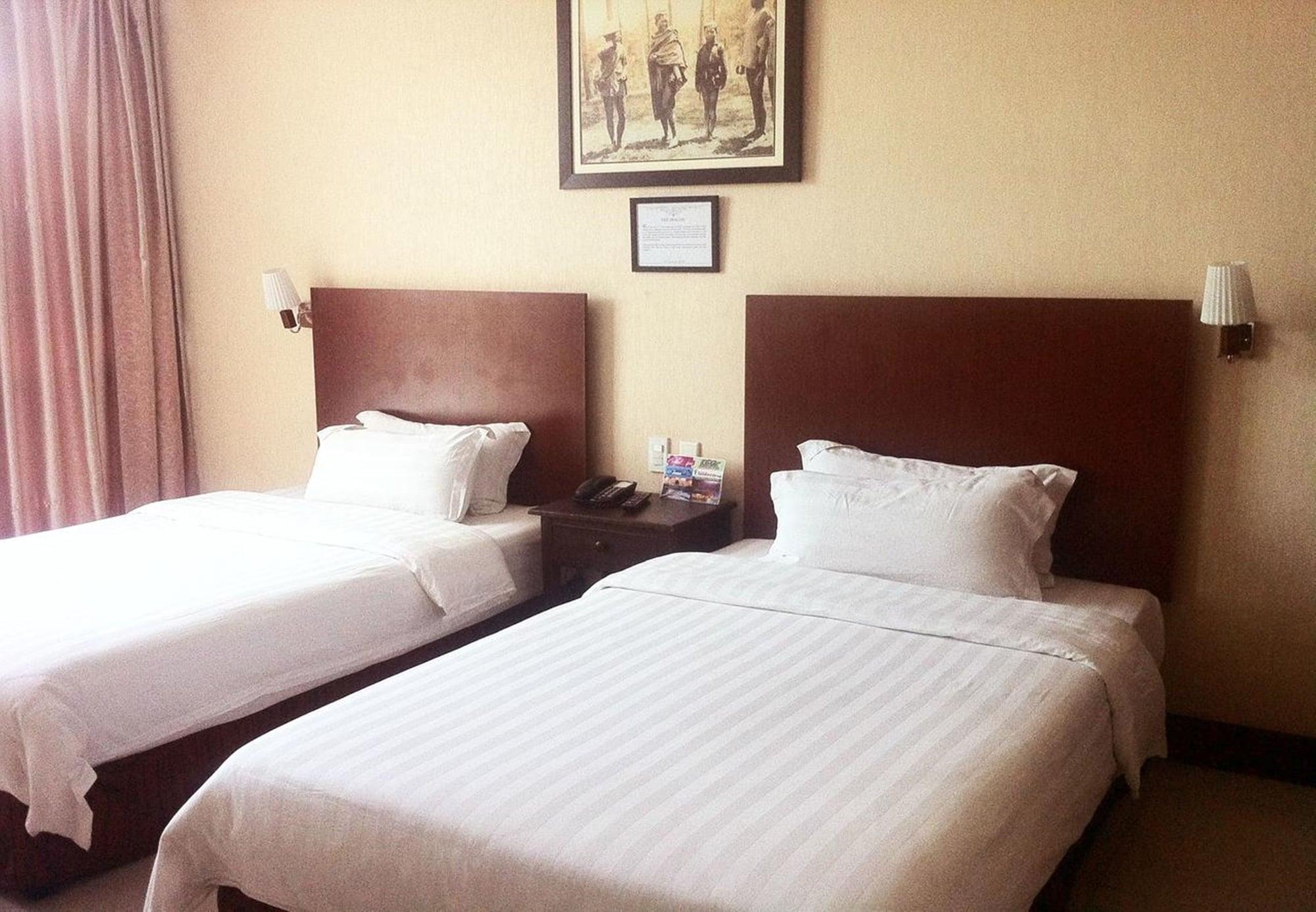 באגויו Baguio Crown Legacy Hotel מראה חיצוני תמונה