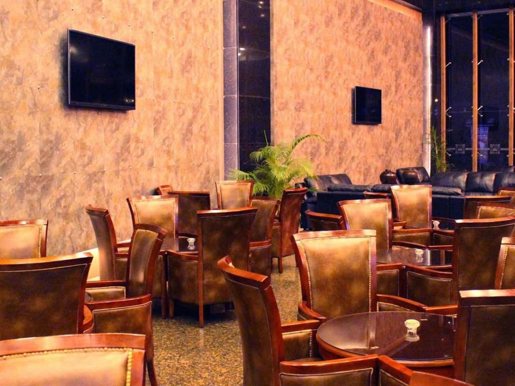 באגויו Baguio Crown Legacy Hotel מראה חיצוני תמונה