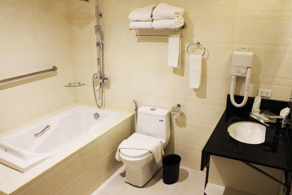 באגויו Baguio Crown Legacy Hotel חדר תמונה